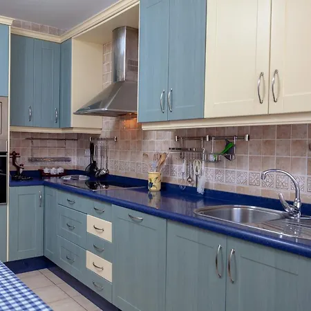 Marina I Beachfront By Holidays *