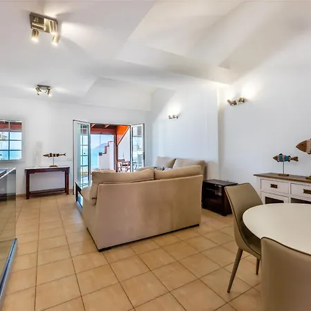 Вилла Marina I Beachfront By Holidays