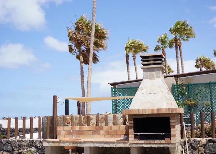 Marina I Beachfront By Holidays Villa Corralejo