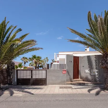 Marina I Beachfront By Holidays * Corralejo