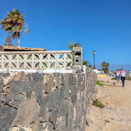 Marina I Beachfront By Holidays * Corralejo