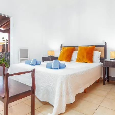 Marina I Beachfront By Holidays Villa Corralejo