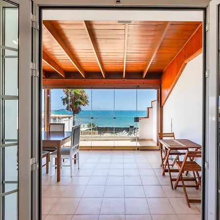 Marina I Beachfront By Holidays * Corralejo