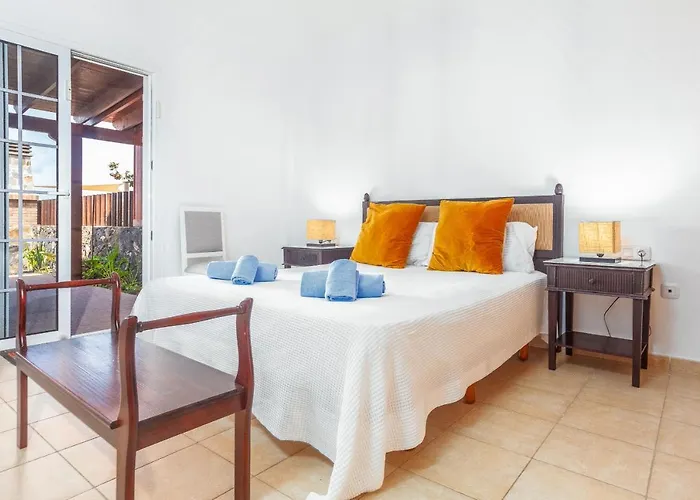 Marina I Beachfront By Holidays Villa Corralejo