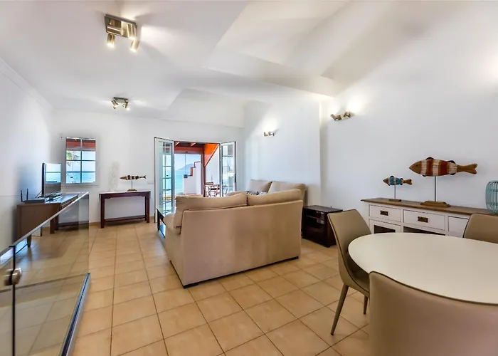 וילה Marina I Beachfront By Holidays