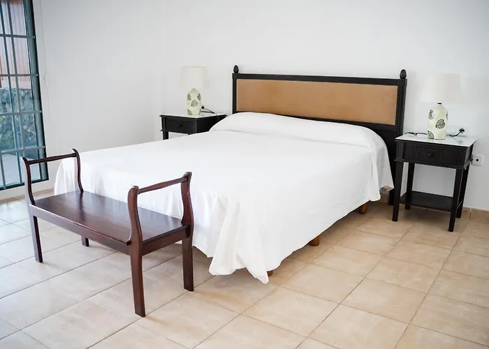 וילה Marina I Beachfront By Holidays קורלחו